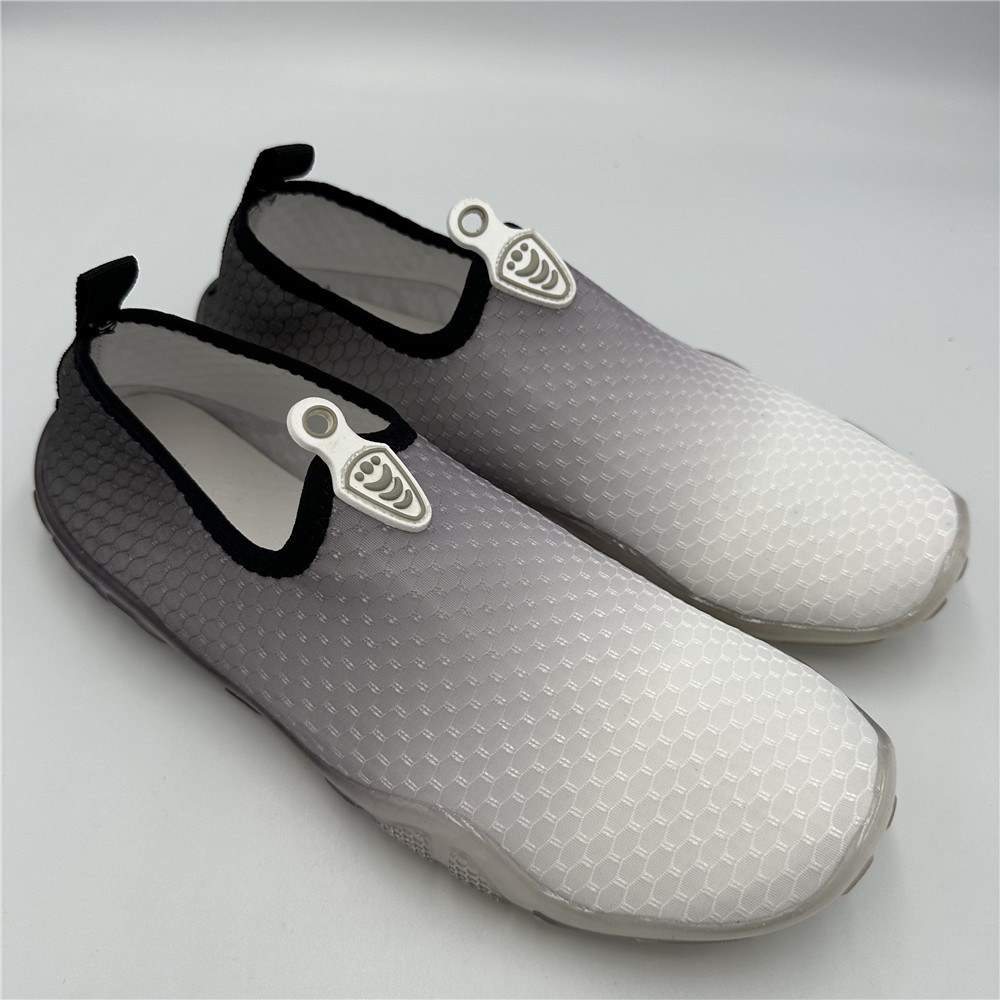 Beach shoes