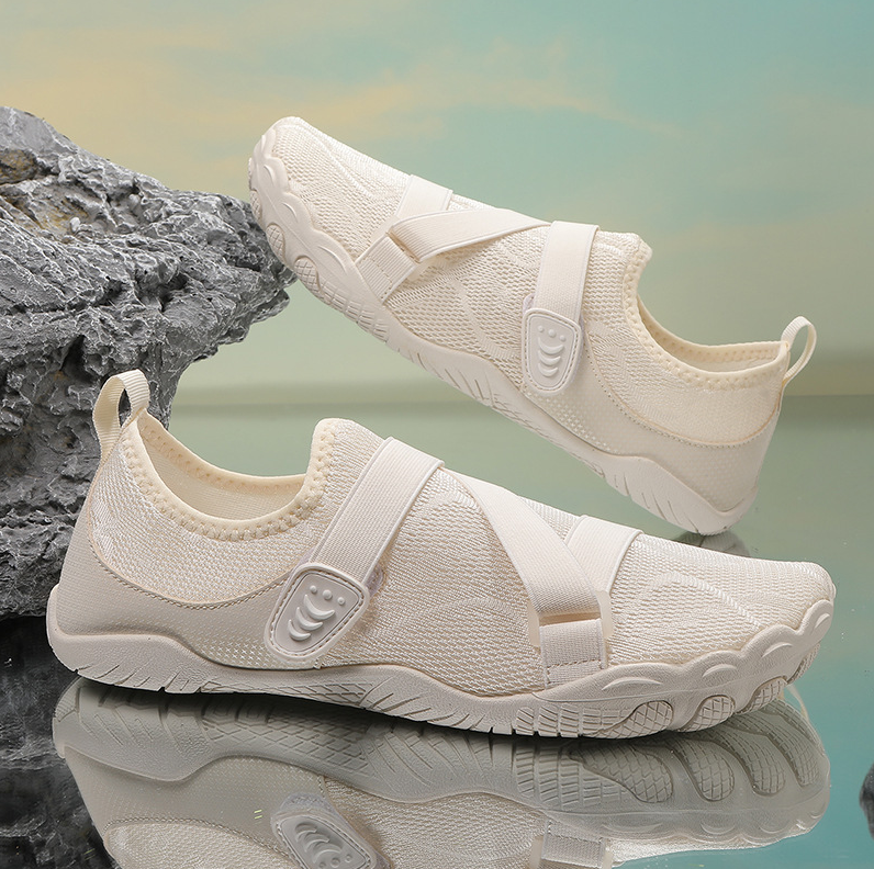 Adventure shoes beach shoes