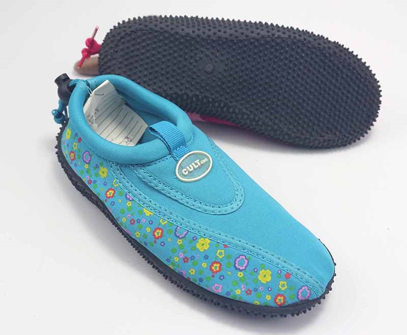 Beach shoes