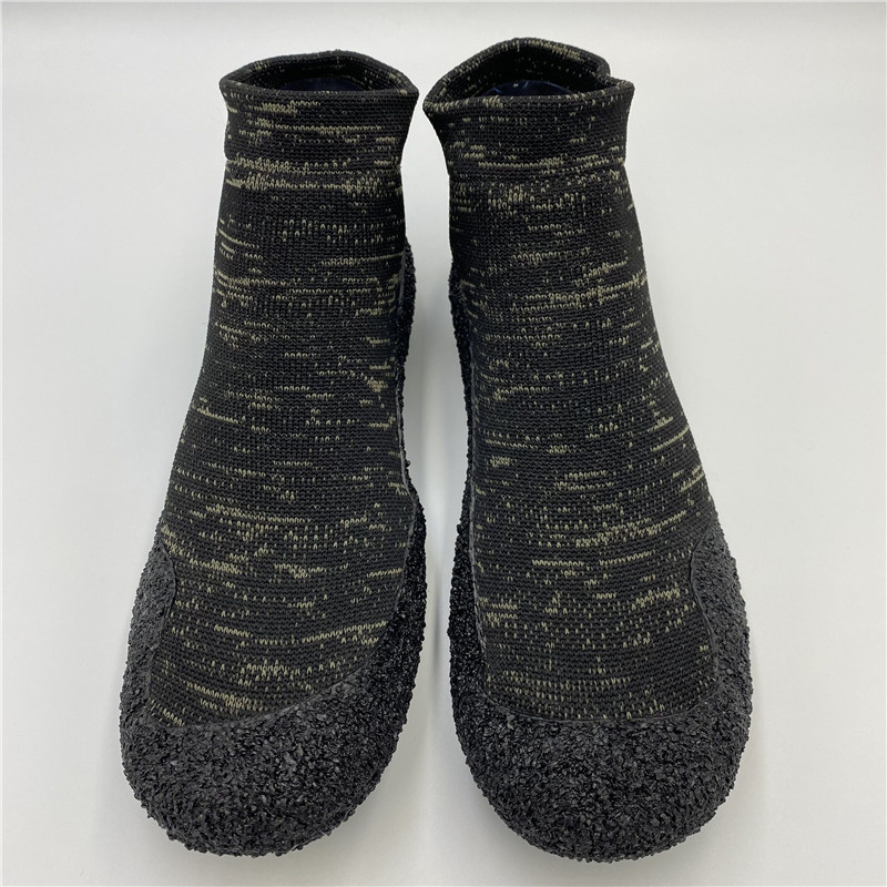 Beach shoes