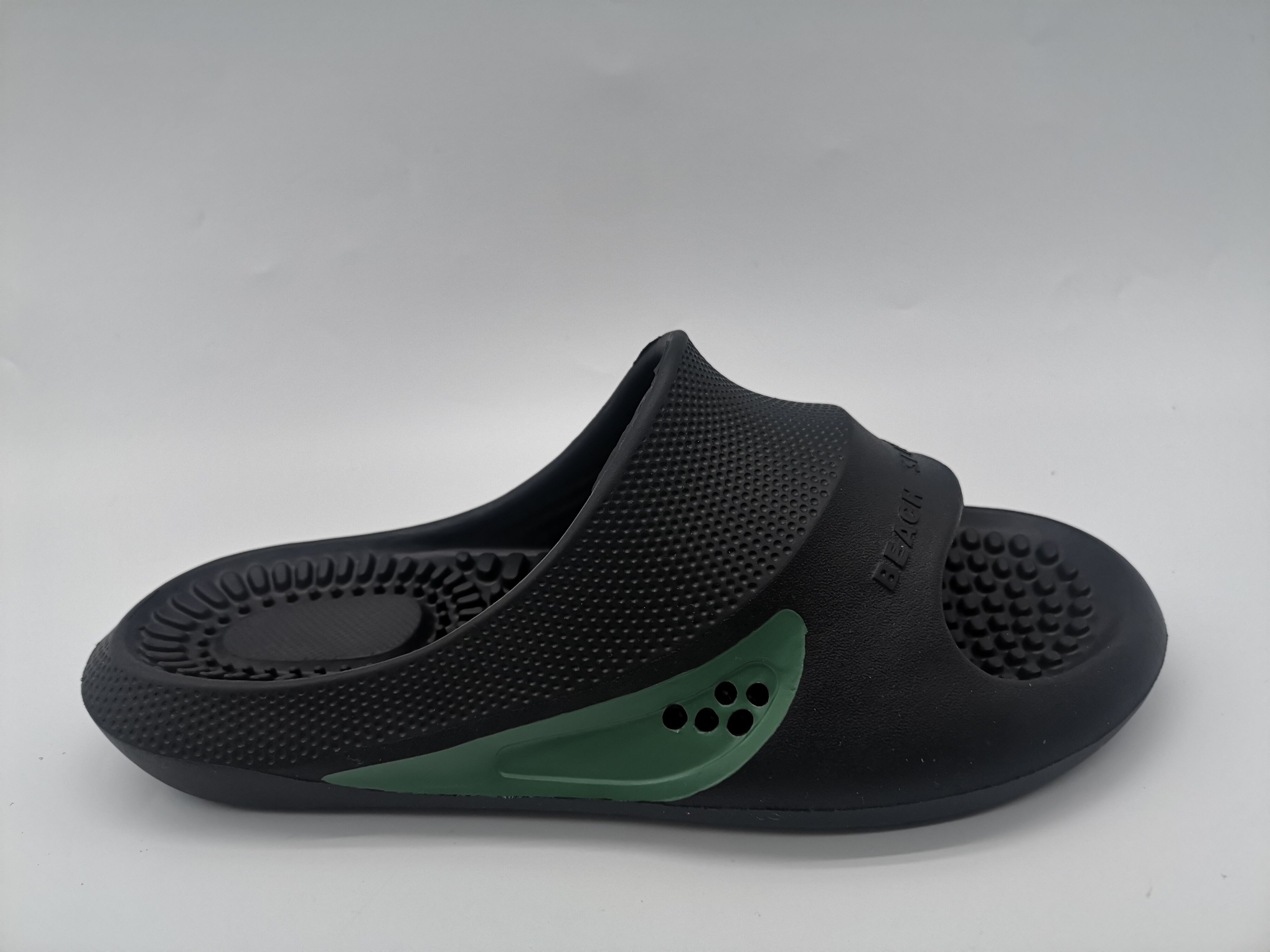 Wholesale Garden Sandals Slippers Latest Fashion Outdoor Sandals