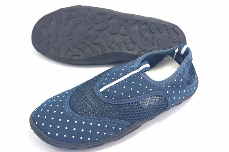Beach shoes