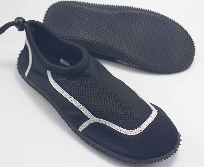 Beach shoes