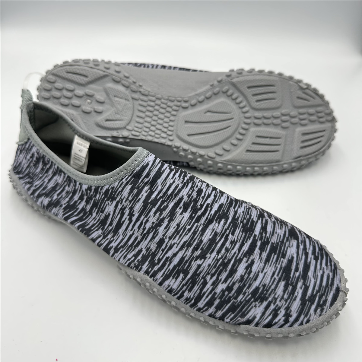 Latest aqua shoes