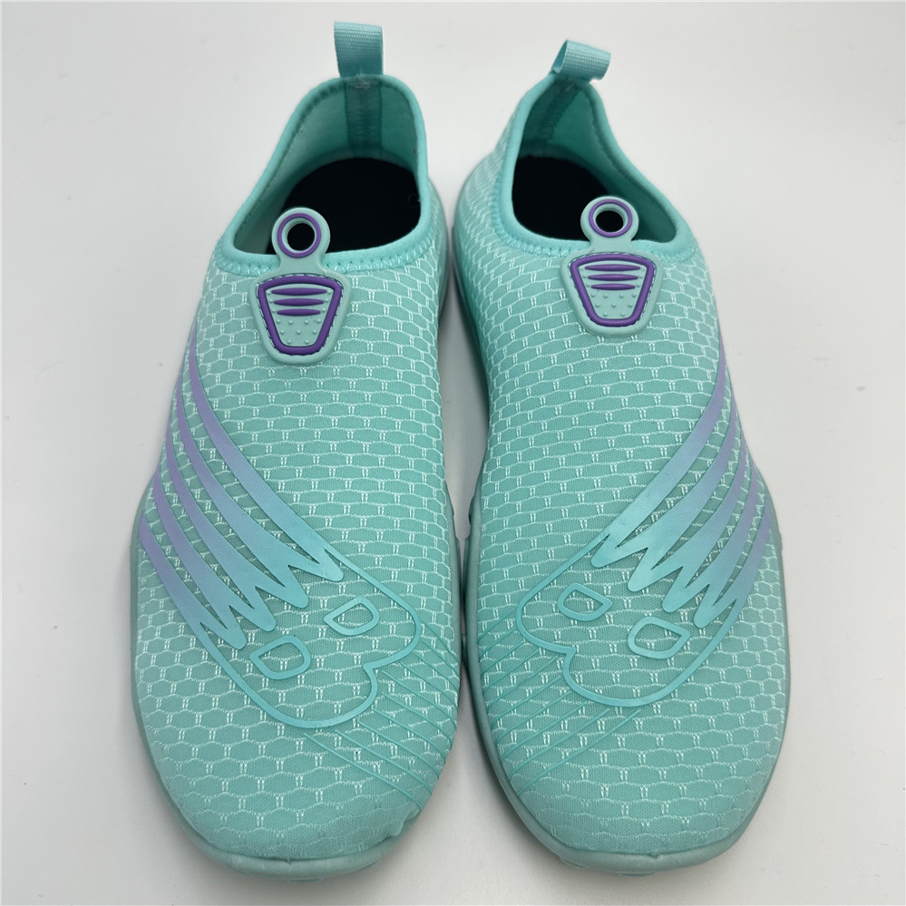 Beach shoes