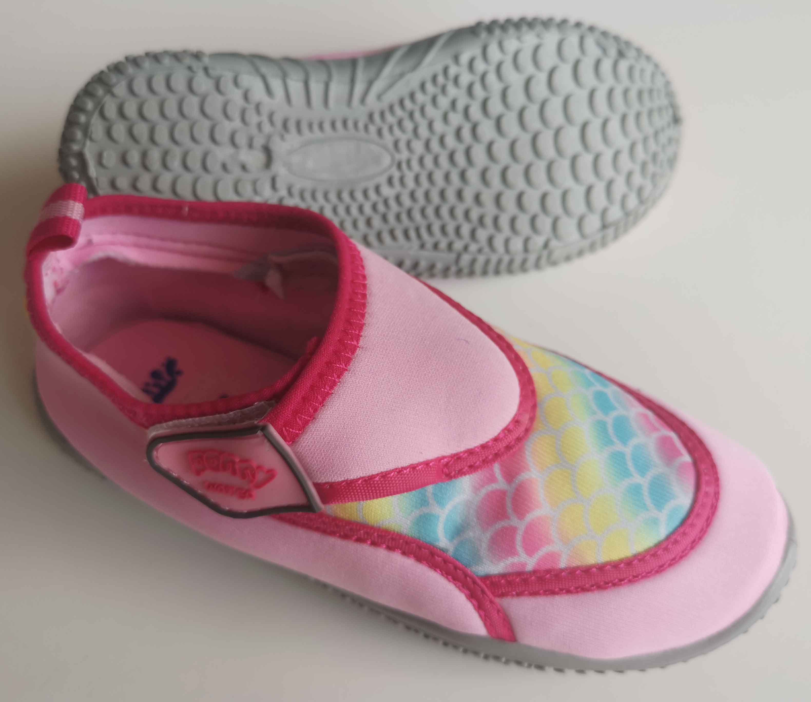 Aqua shoes