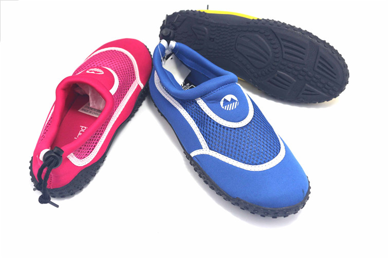 Beach shoes