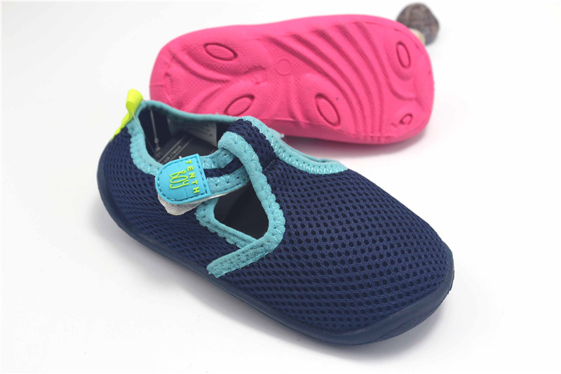 Beach shoes