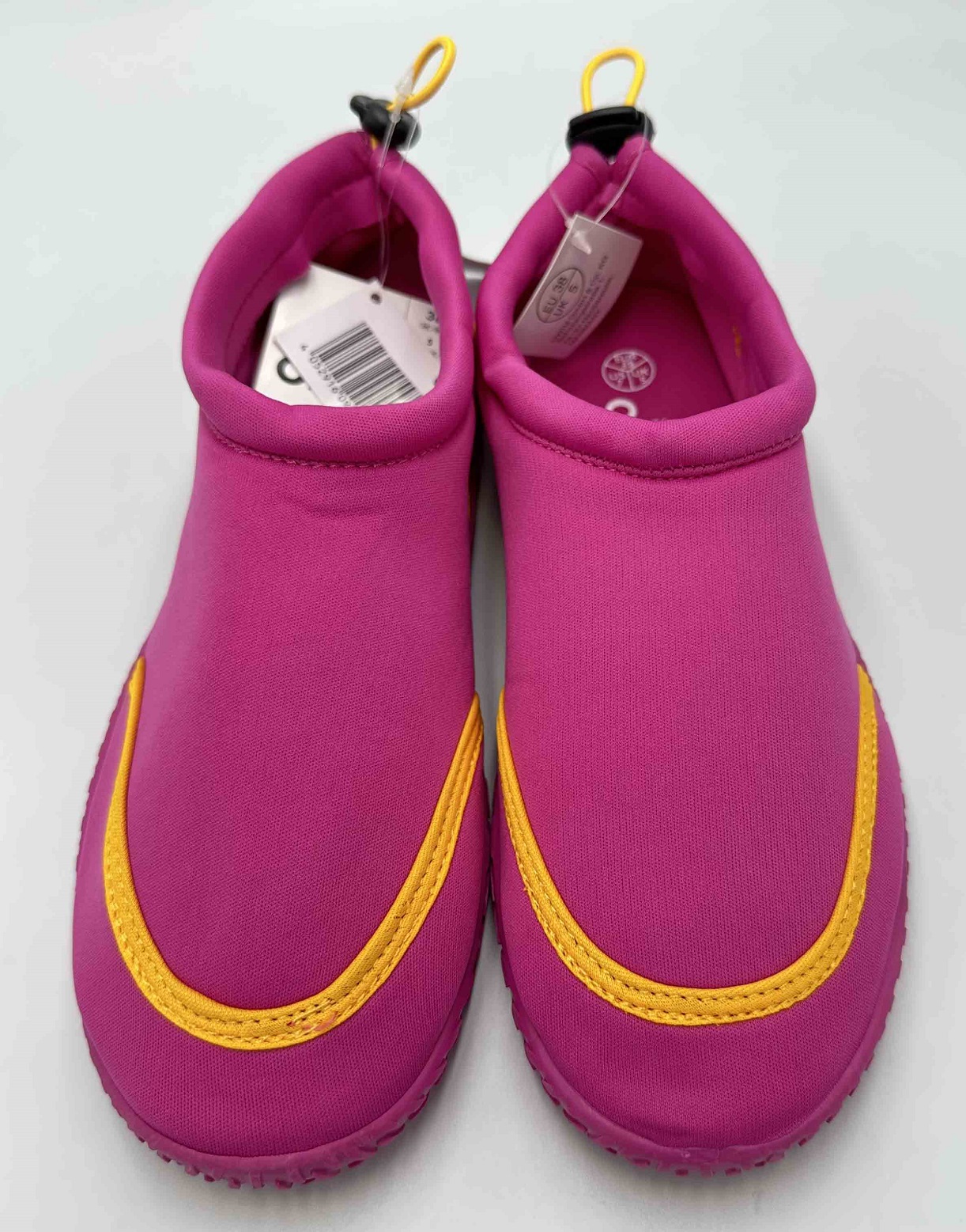 Beach shoes