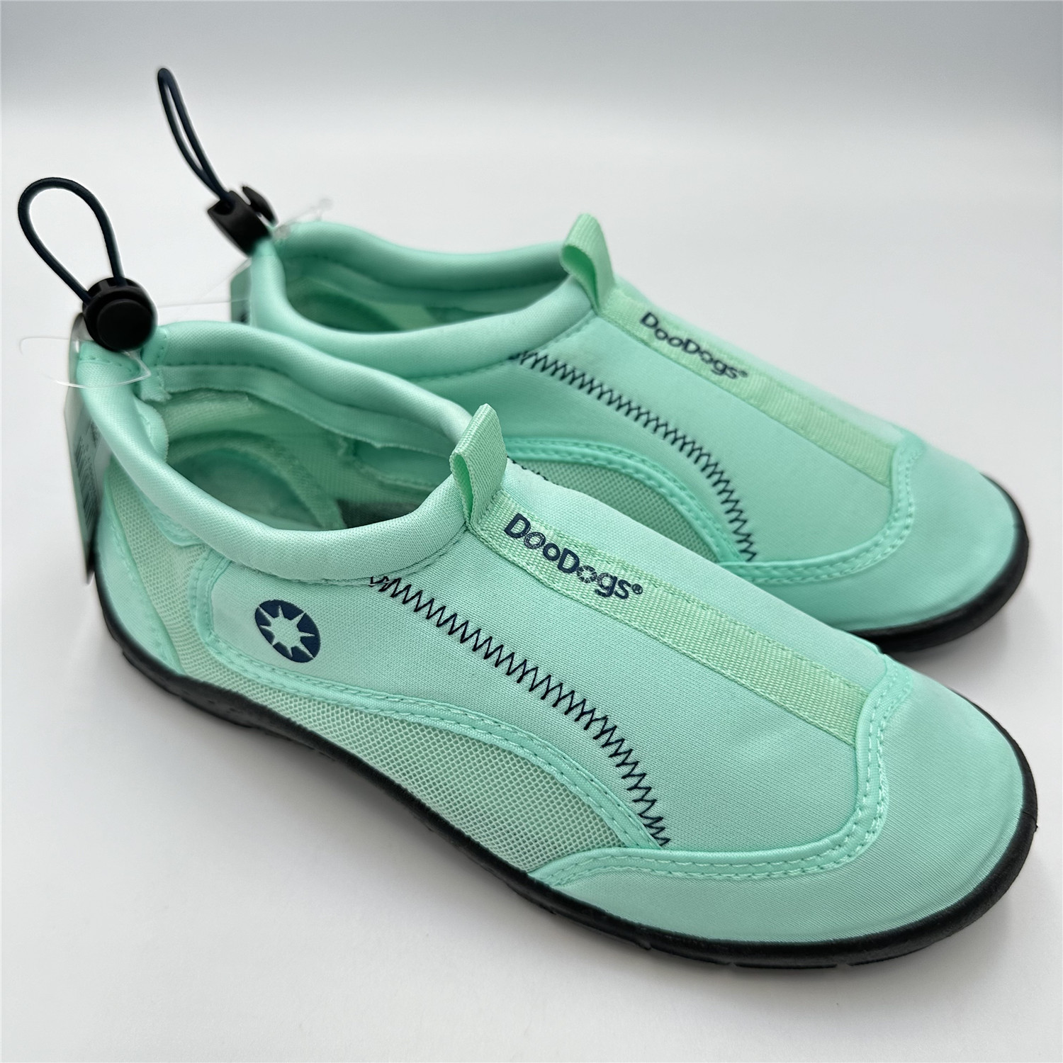 men aqua shoes
