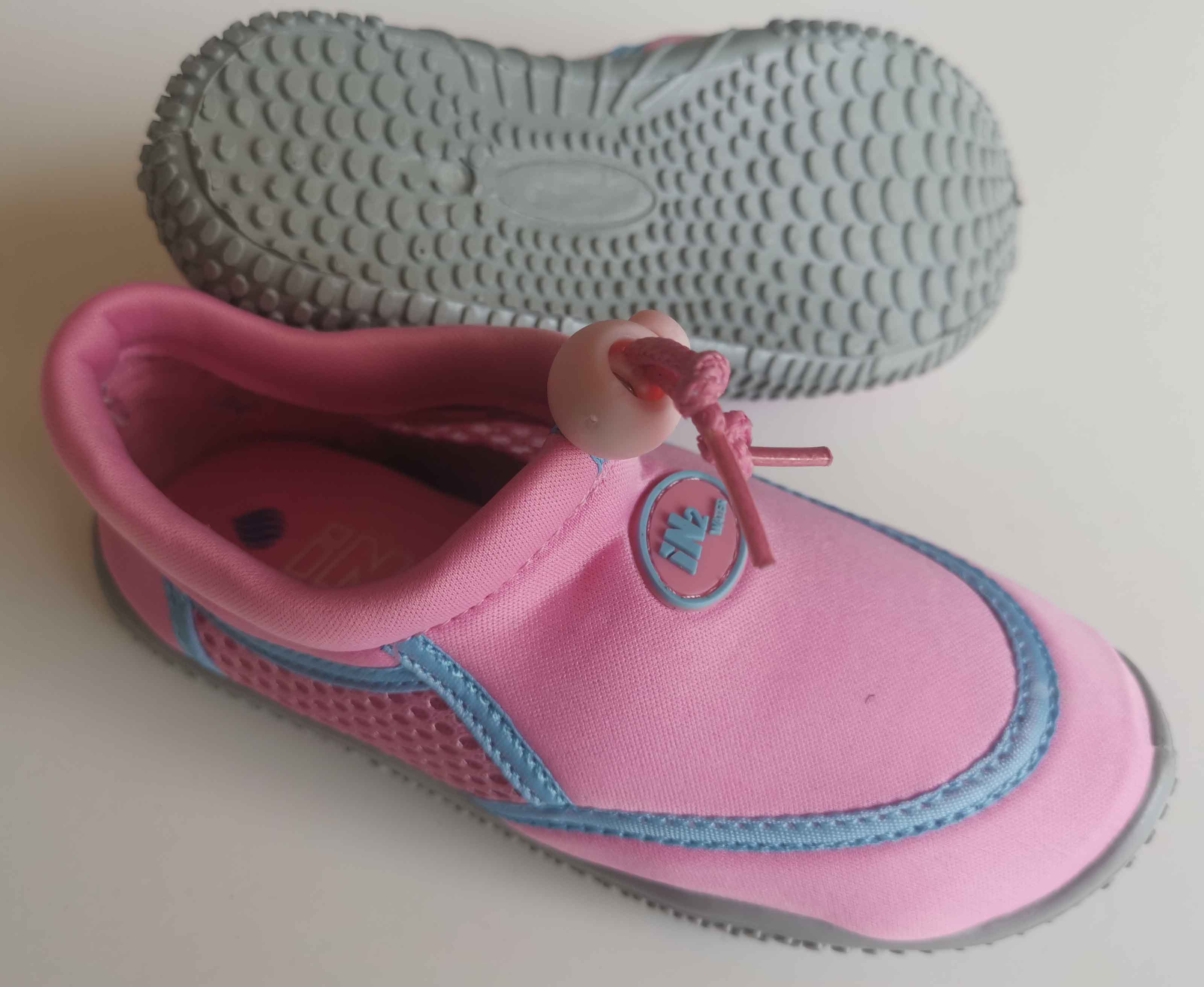 Aqua shoes