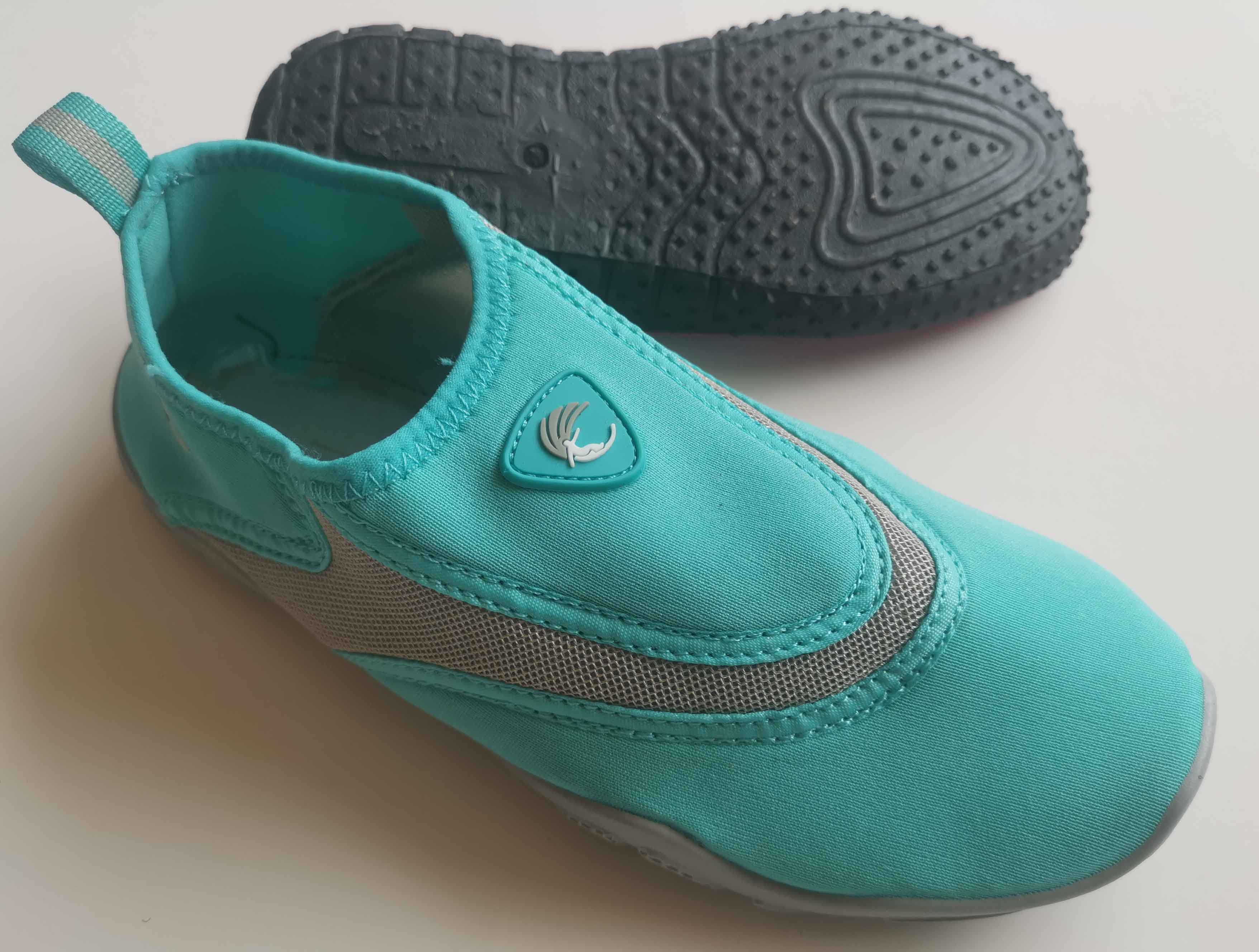 Aqua shoes