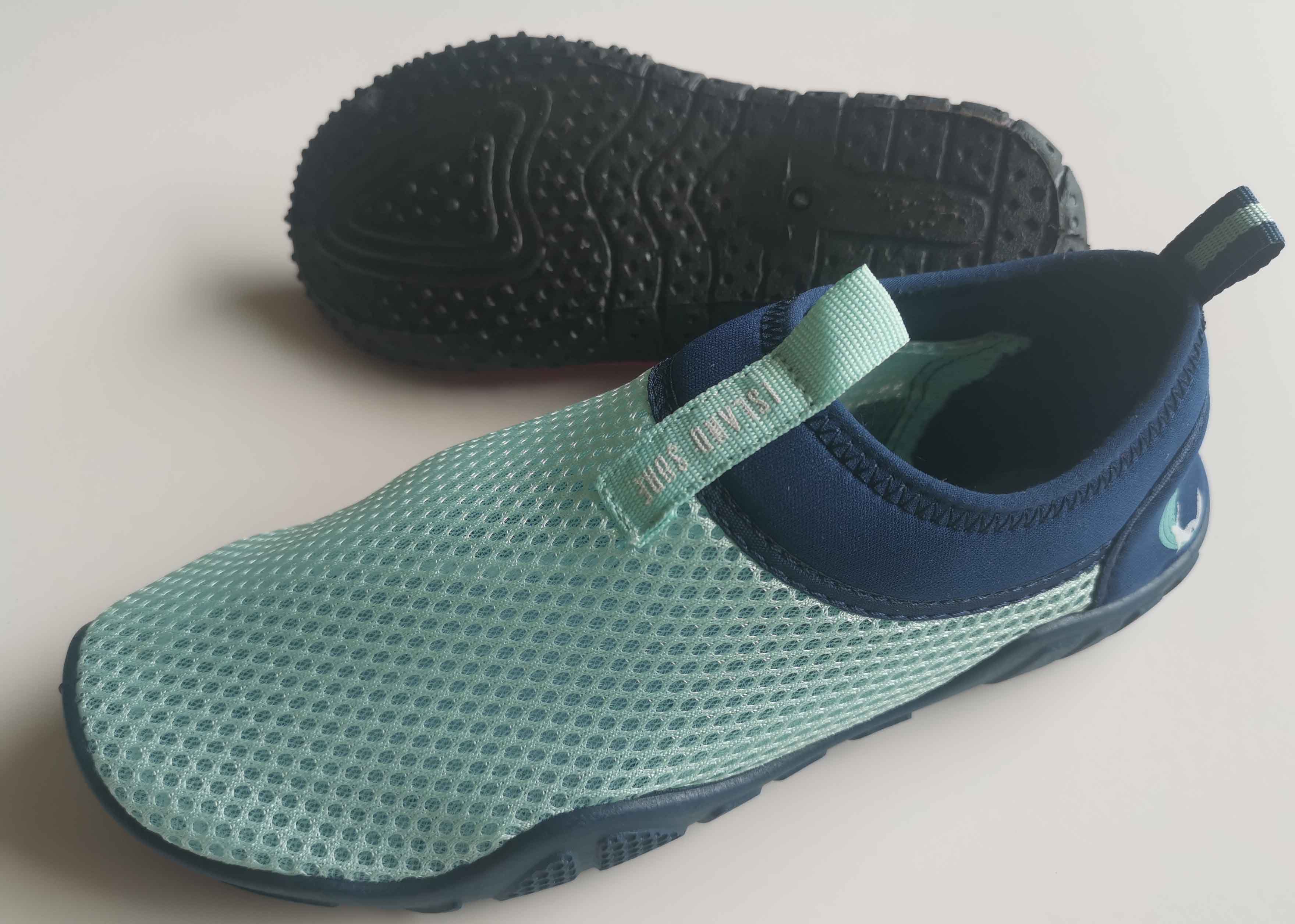 Aqua shoes