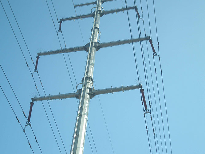 钢管塔安装实景图