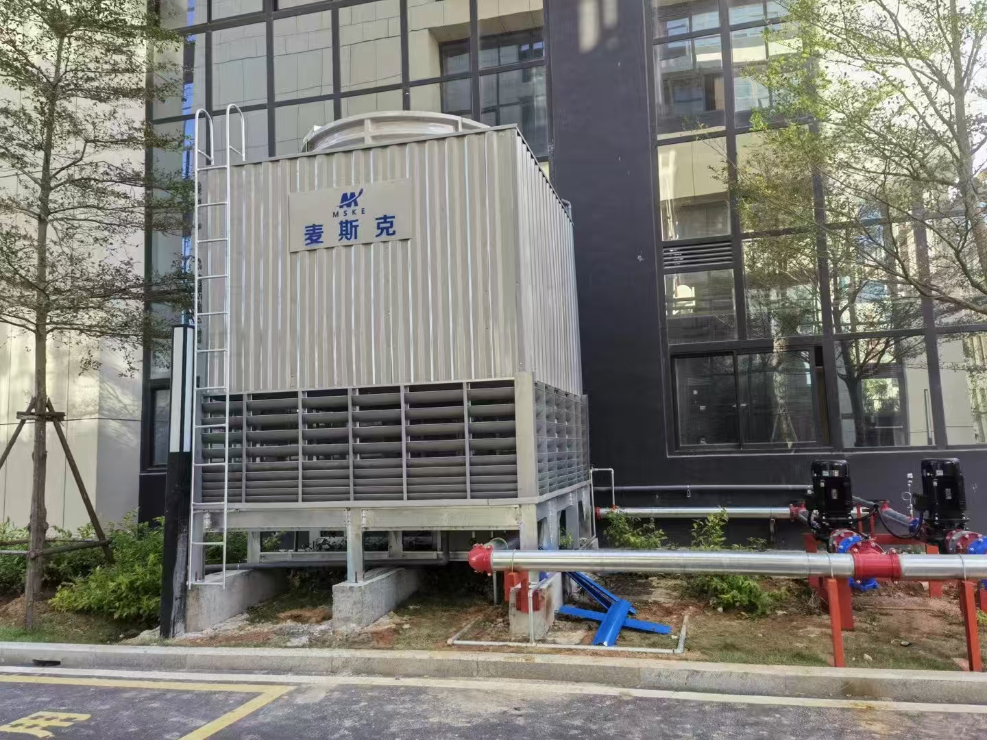 JGX玻璃钢方形逆流冷却塔