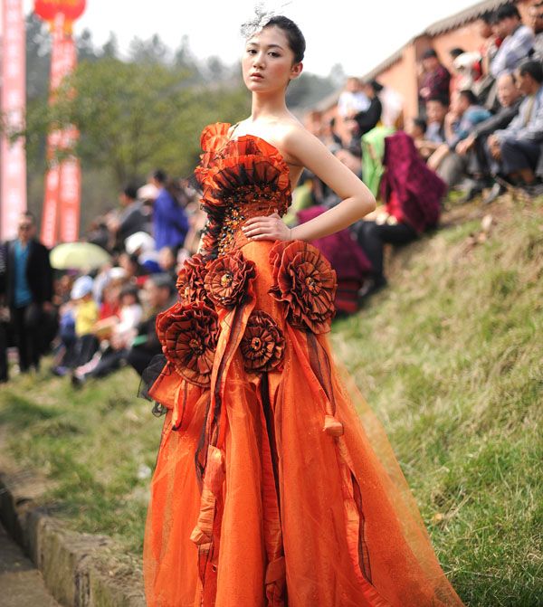 尖山桃花节表演