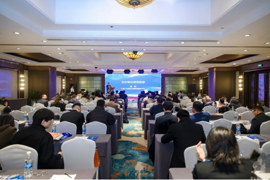 成都芯谷、中电光谷获评“2025成渝经济圈产业园区金项目10强及运营商10强”