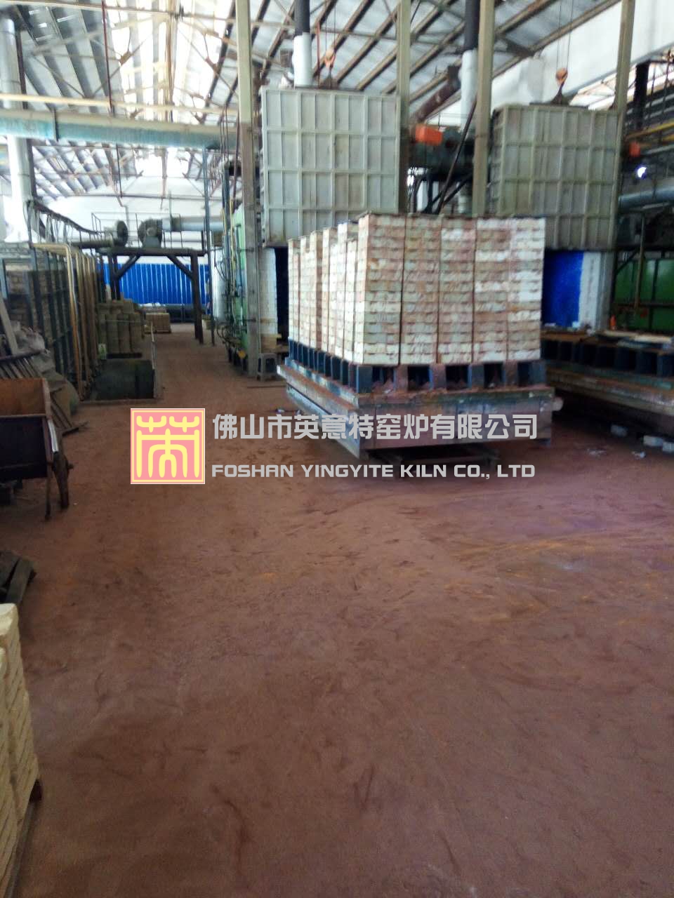 6立方噴墨梭式窯生產(chǎn)現(xiàn)場(chǎng)