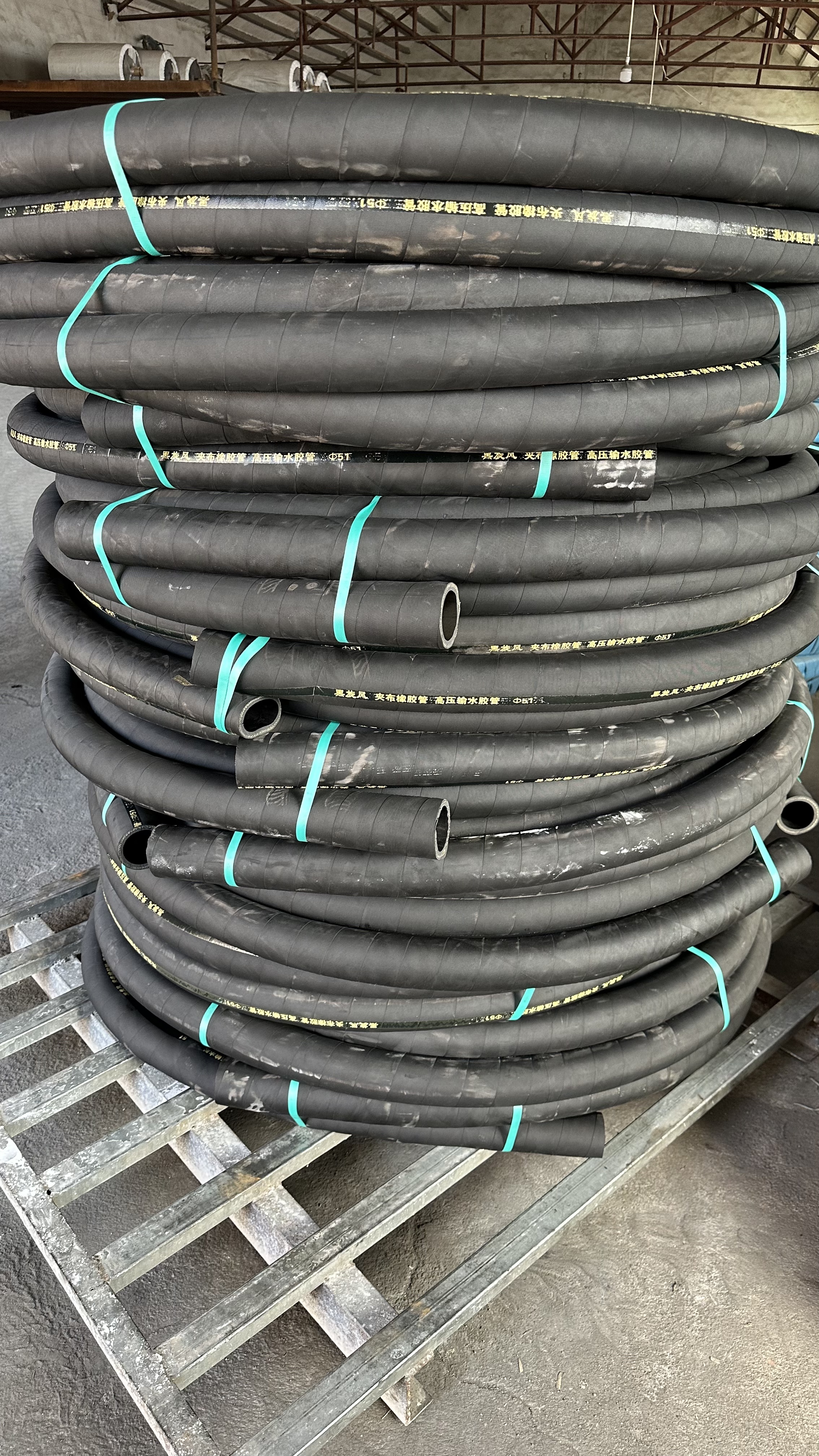 帘子线缠绕耐高温蒸汽胶管