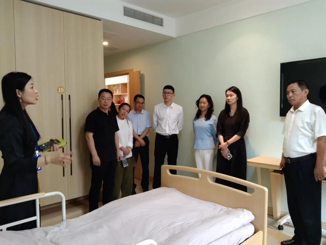涪陵区政协副主席王保川及部分政协委员调研重庆衡生怡心苑康养服务有限公司