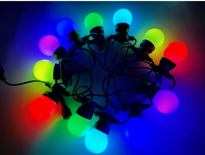 3.65米12头平挂G50乳白灯罩+RGB点控