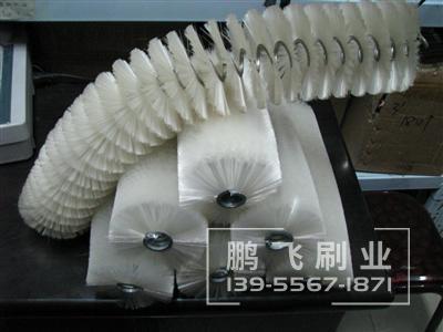 弹簧刷