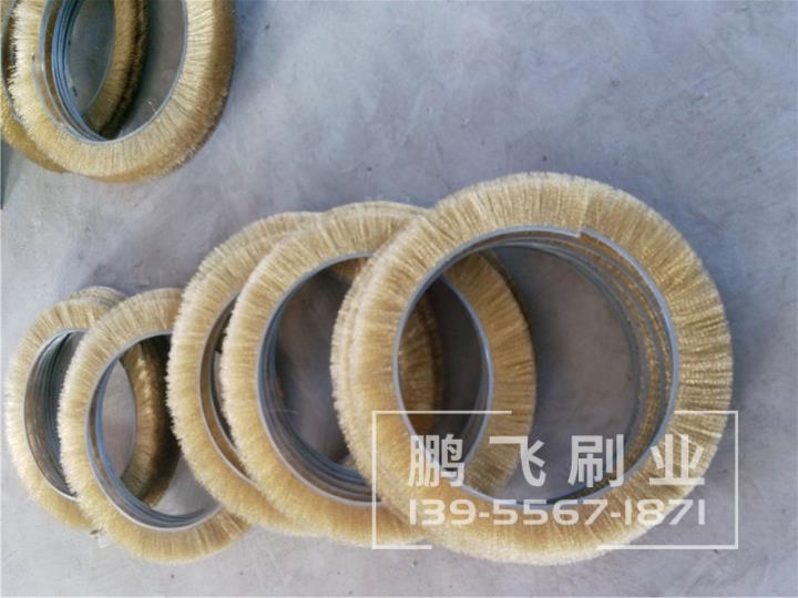 弹簧刷