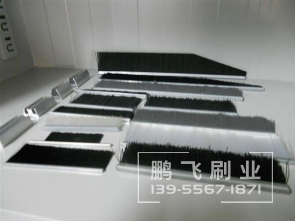 扶梯毛刷