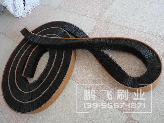 皮带毛刷