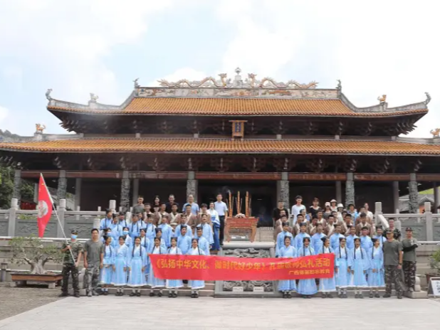 广西德馨励志学校，励志学校，青少年特训学校，孩子叛逆学校