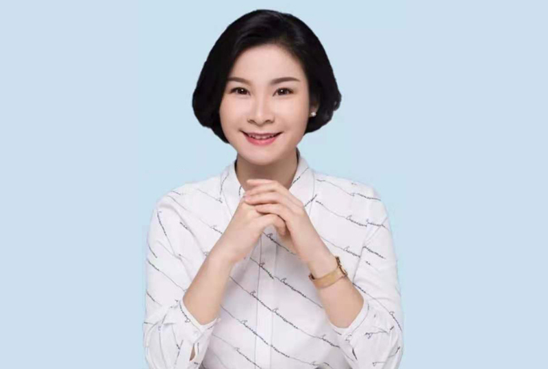 彭君