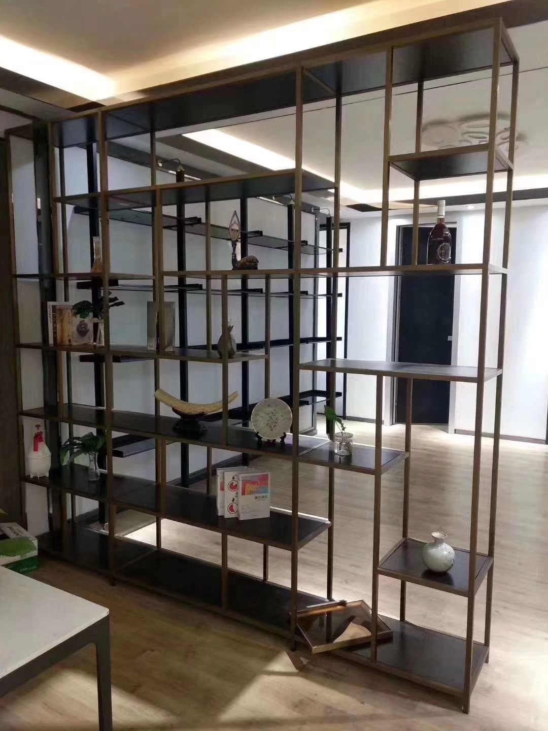 创万嘉极简博古架
