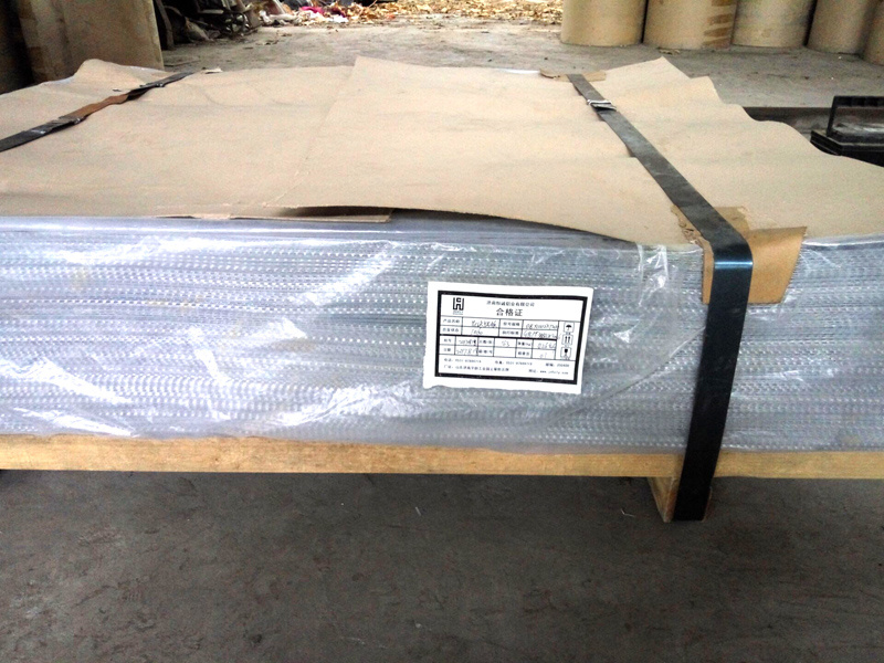 半圆球压花铝板包装