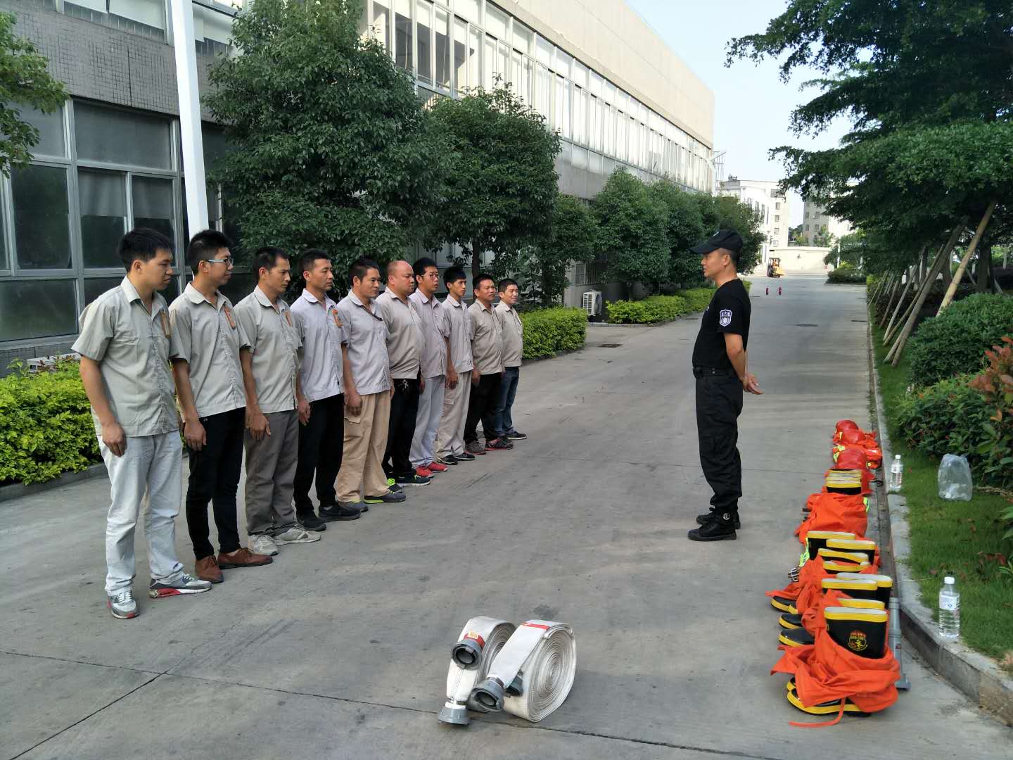 银盾（厦门）保安服务有限公司,厦门安保公司,厦门保安公司,厦门安保,厦门保安服务,厦门安保服务,厦门社区门卫,厦门工厂门卫,厦门贴身保镖，厦门马拉松安保,厦门会