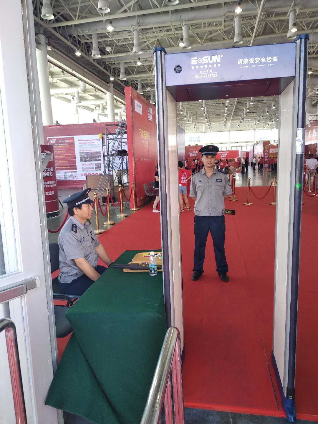 银盾（厦门）保安服务有限公司,厦门安保公司,厦门保安公司,厦门安保,厦门保安服务,厦门安保服务,厦门社区门卫,厦门工厂门卫,厦门贴身保镖，厦门马拉松安保,厦门会