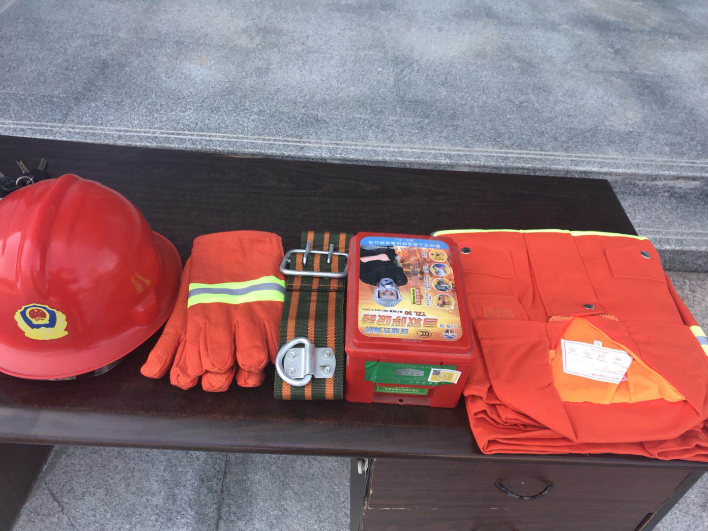 银盾（厦门）保安服务有限公司,厦门安保公司,厦门保安公司,厦门安保,厦门保安服务,厦门安保服务,厦门社区门卫,厦门工厂门卫,厦门贴身保镖，厦门马拉松安保,厦门会