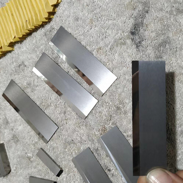 硬质合金刀片