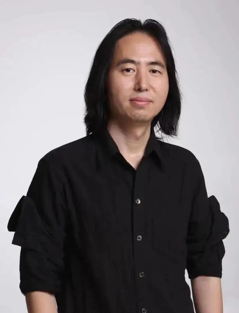 【第三届中国国际华服设计大赛初评】武学凯：作品新颖 类型多元 国际化趋势明显