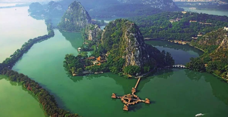 肇庆第一奇观七星岩、最美山水鼎湖山、南宋古城墙、品西江河鲜二天