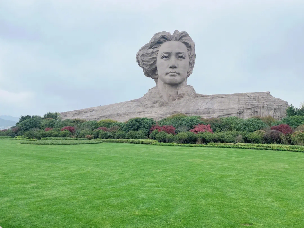 湖南新发现·亲子趣旅行芒果研学走进芒果TV演播厅