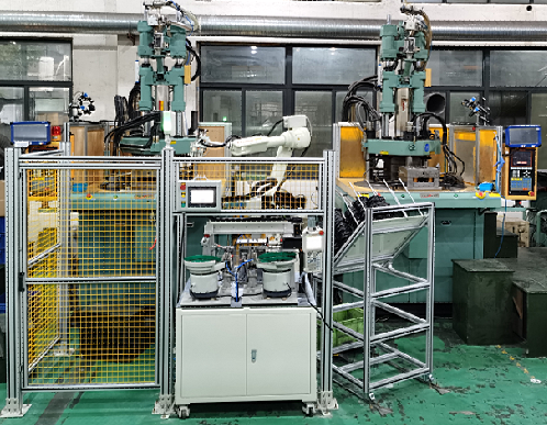 <span>机器人自动上料</span>