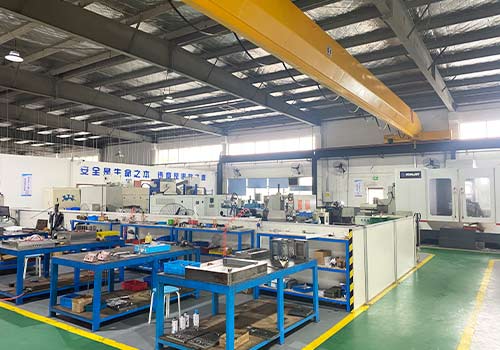 <span>生產車間</span>