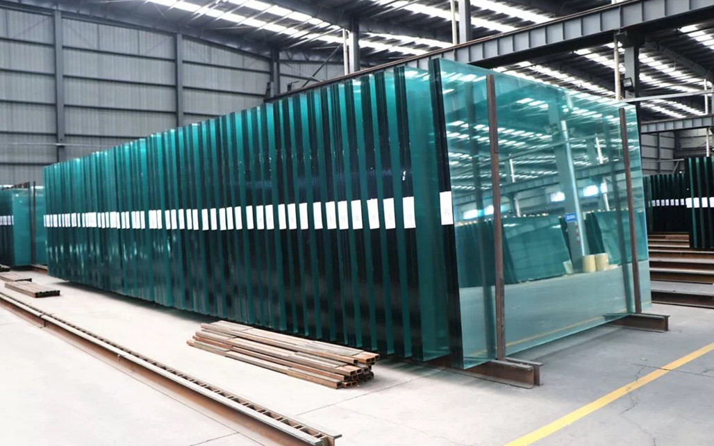 CLEAR FLOAT GLASS