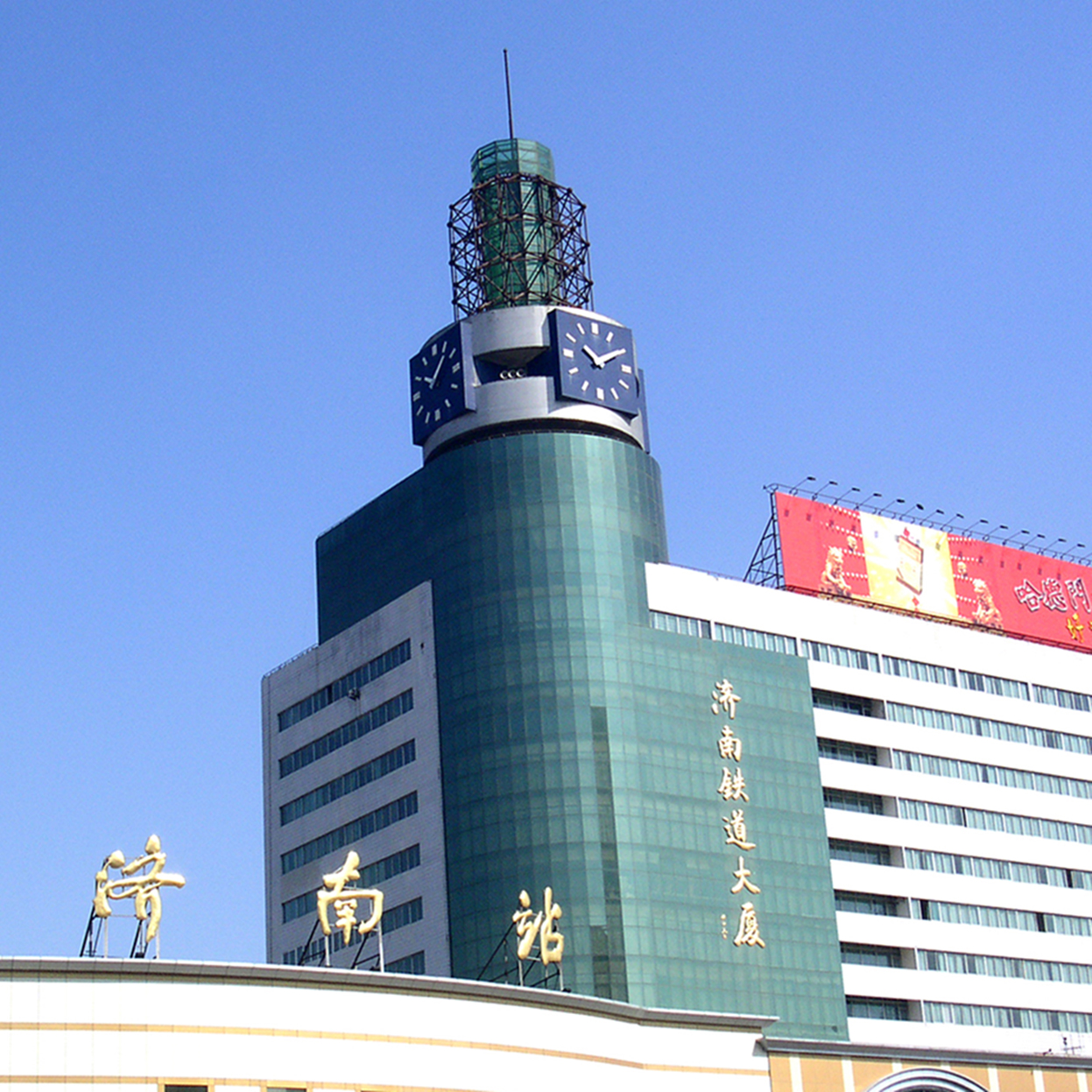 康巴丝刻度盘面塔钟