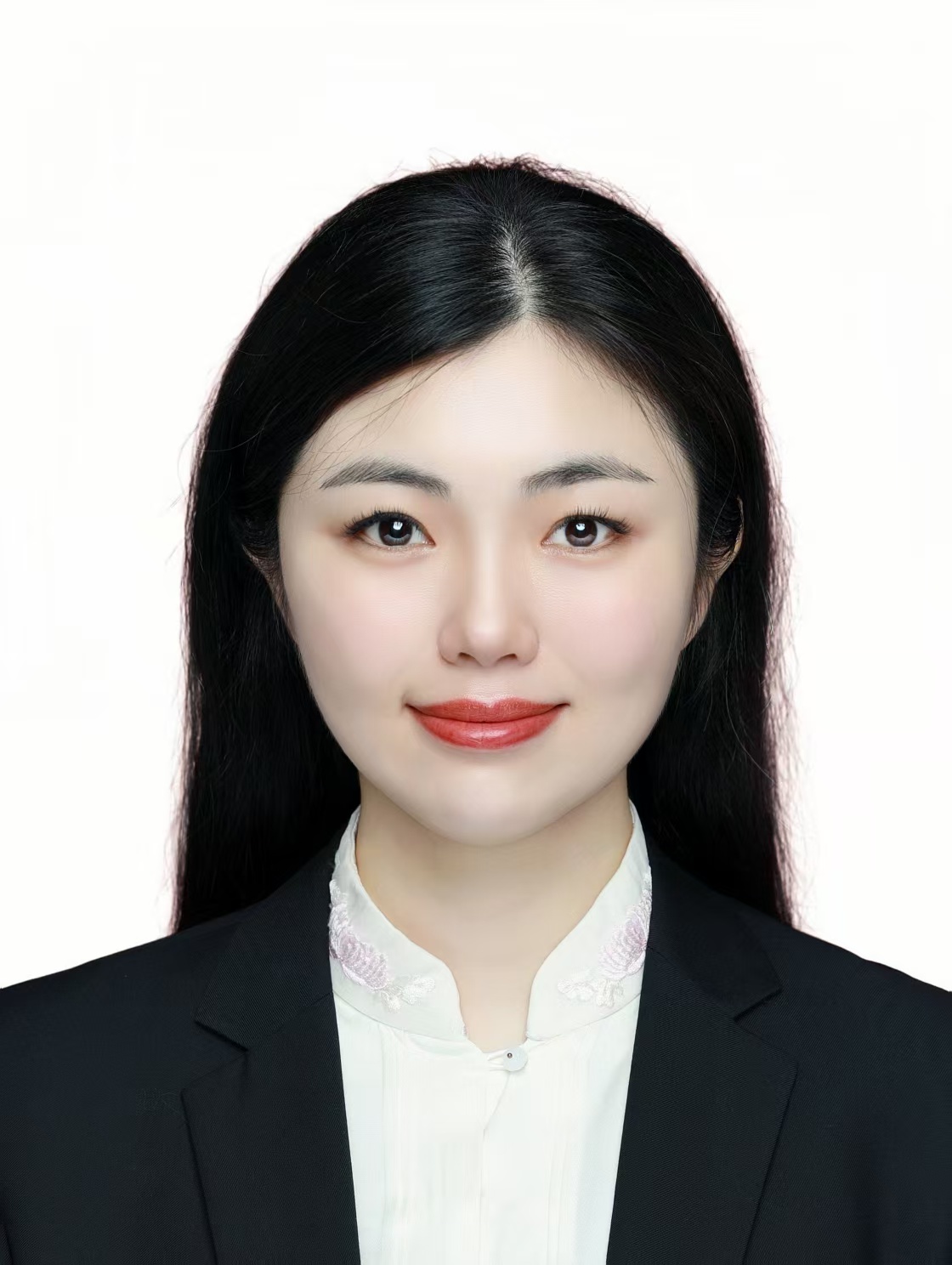 常务副秘书长：刘珊