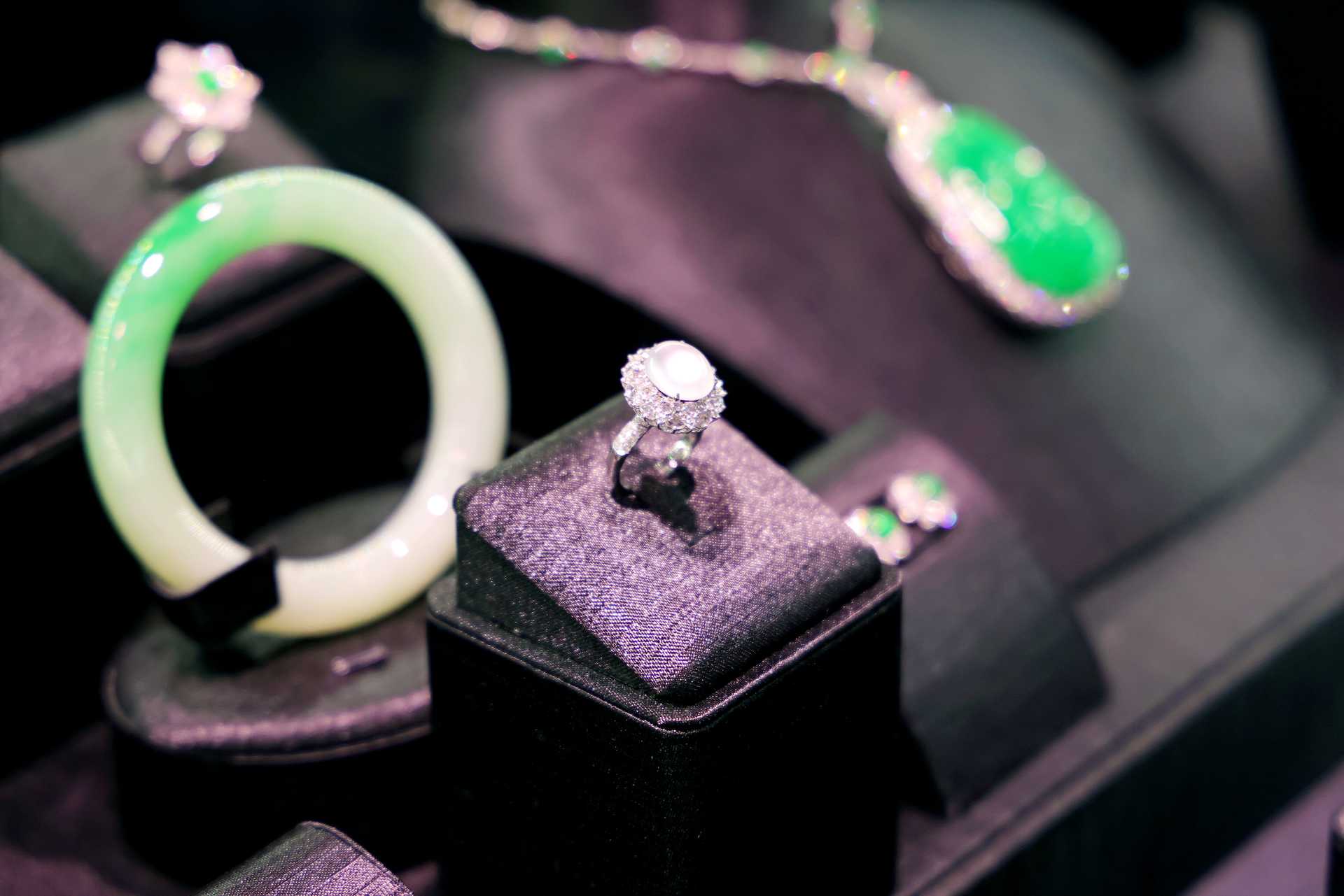 带着这些话术去选翡翠，老板直呼内行！