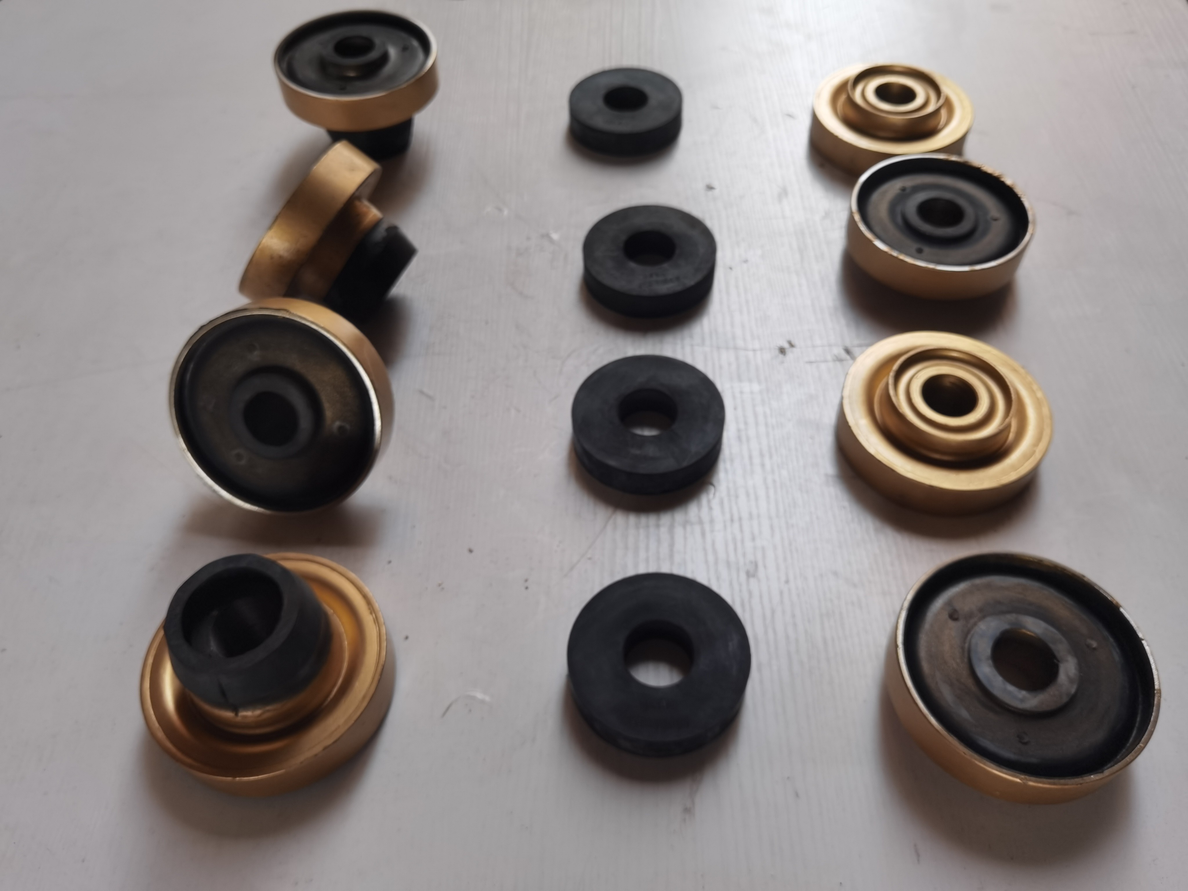 厦工压路机配件XG622H 驾驶室减晨垫25030007