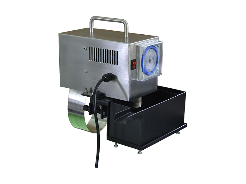 加工中心为什么要用刮油机？