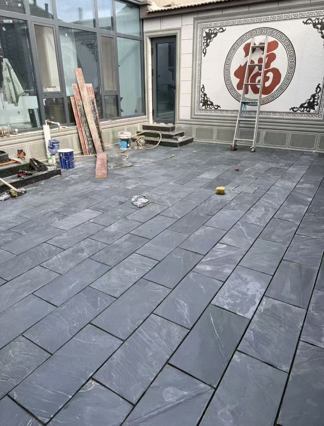 黑色自然面青石板/户外防滑石材