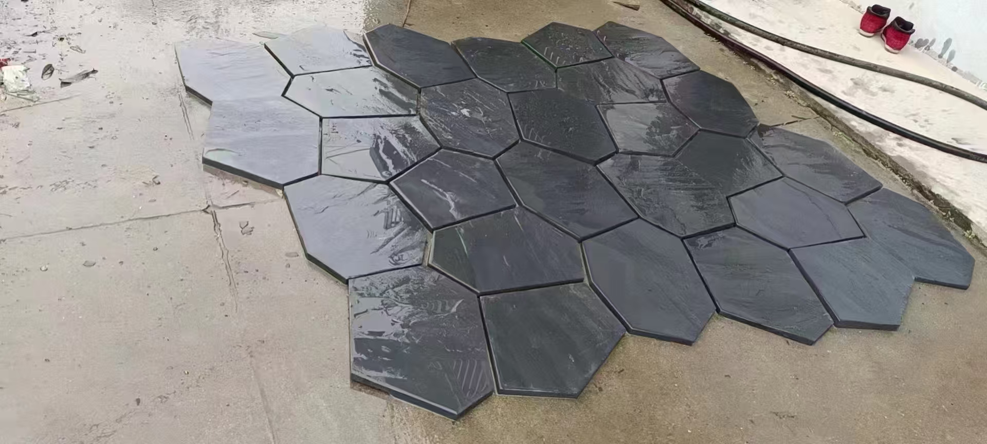 大7块黑色冰裂纹石材